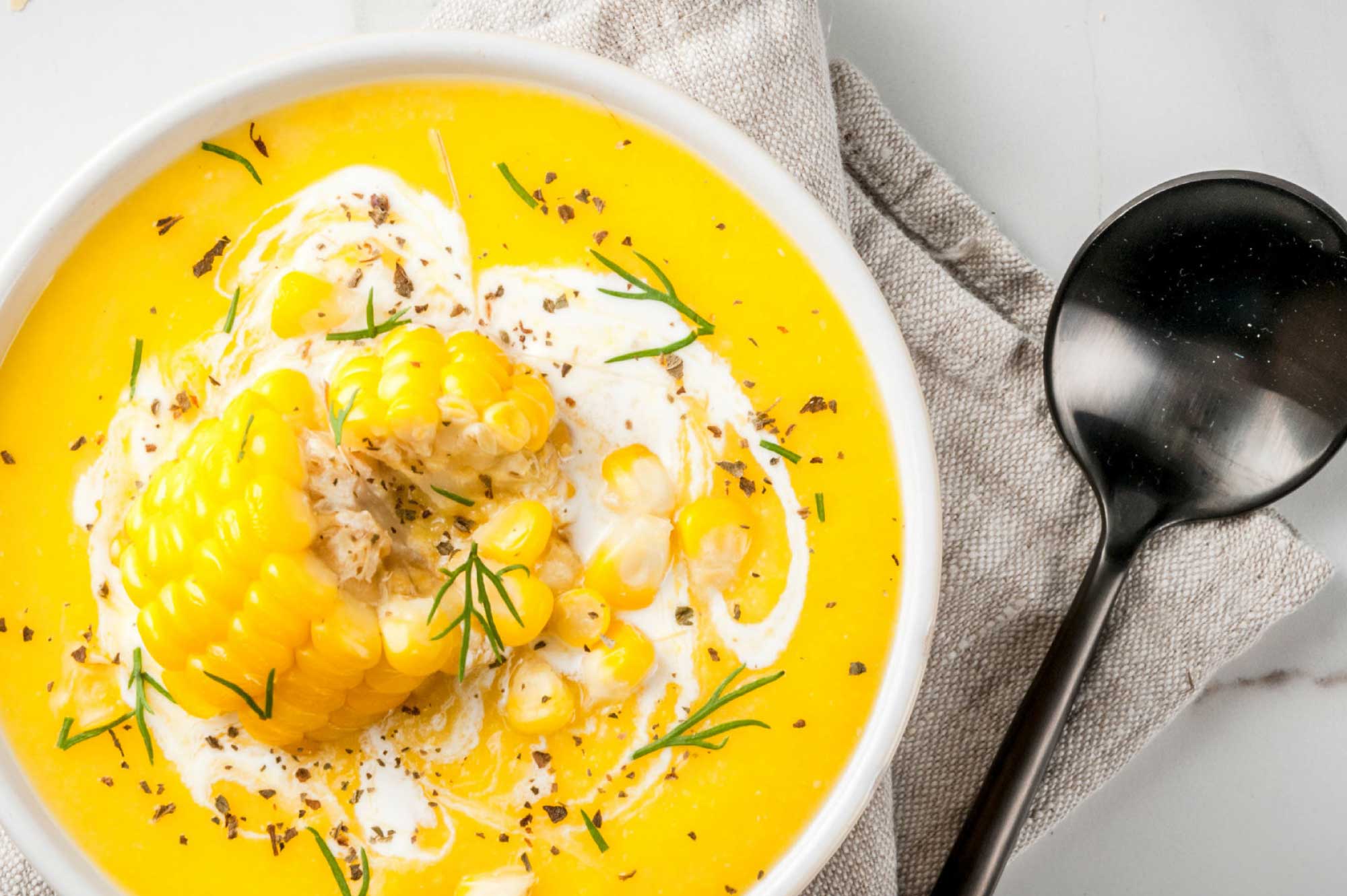 Recept soepen maissoep met room dille en chilivlokken | Bedrijfscatering | De Groene Artisanen