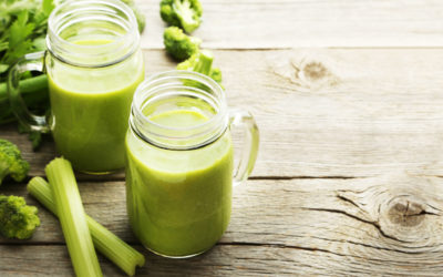 Smoothie selderij, broccoli, kiwi en banaan