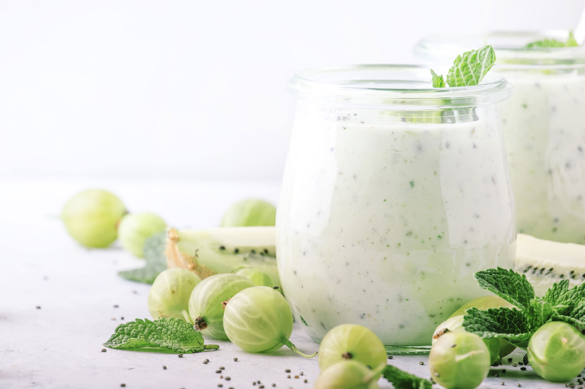 Recept smoothie kruisbessen kiwi munt en chiazaad | Bedrijfscatering | De Groene Artisanen