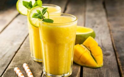 Smoothie mango, appel, citroen en munt