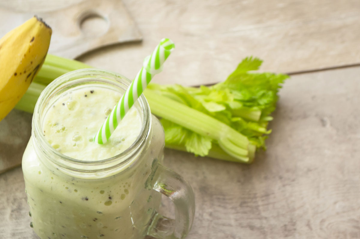 Recept smoothie groene selder avocado banaan en kiwi DGA