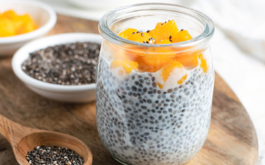 Chia pudding van amandelmelk met mango