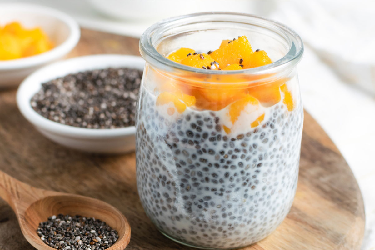 Chia pudding van amandelmelk met mango DGA bedrijfscatering vegan